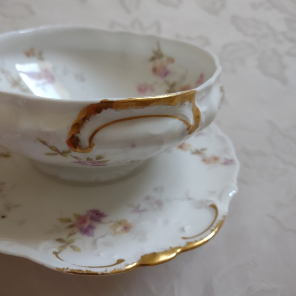 Limoges France Antique bowl with attached underplate - Picture 7 of 8